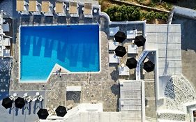 Mr And Mrs White Tinos